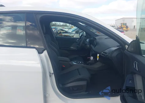 2026 BMW 228 Gran Coupe z USA, uszkodzony, nr VIN WBA83GG08T7T31734